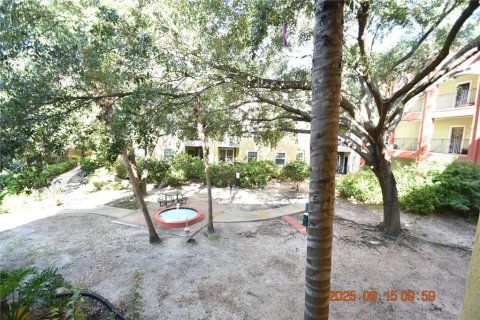 Condominio en alquiler en Tampa, Florida, 1 dormitorio, 80.55 m2 № 1905104 - foto 9