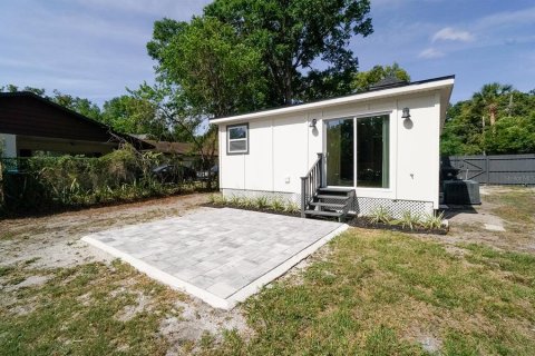 House in Orlando, Florida 3 bedrooms, 105.82 sq.m. № 2150241 - photo 18
