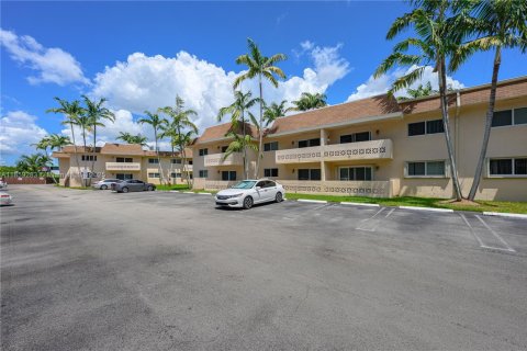 Condo in Palmetto Bay, Florida, 1 bedroom  № 1889458 - photo 20