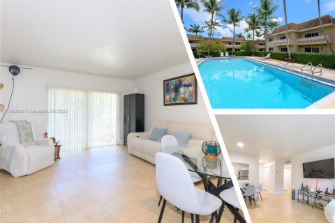 Condo in Palmetto Bay, Florida, 1 bedroom  № 1889458 - photo 1