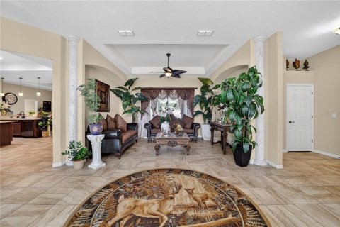 Casa en venta en Ocala, Florida, 4 dormitorios, 333.15 m2 № 2205280 - foto 9