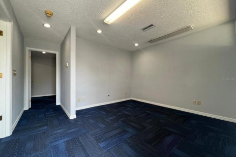 Propiedad comercial en alquiler en Ocala, Florida, 122.63 m2 № 1831316 - foto 4