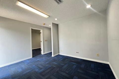 Propiedad comercial en alquiler en Ocala, Florida, 122.63 m2 № 1831316 - foto 5
