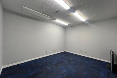 Propiedad comercial en alquiler en Ocala, Florida, 122.63 m2 № 1831316 - foto 10