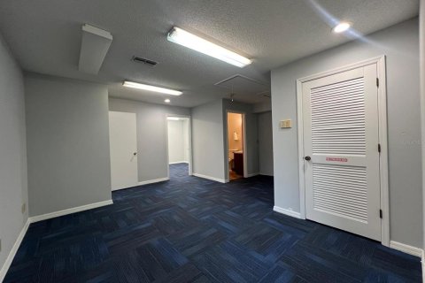 Propiedad comercial en alquiler en Ocala, Florida, 122.63 m2 № 1831316 - foto 12