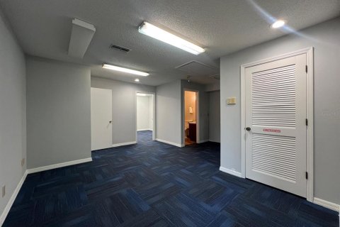 Propiedad comercial en alquiler en Ocala, Florida, 122.63 m2 № 1831316 - foto 13