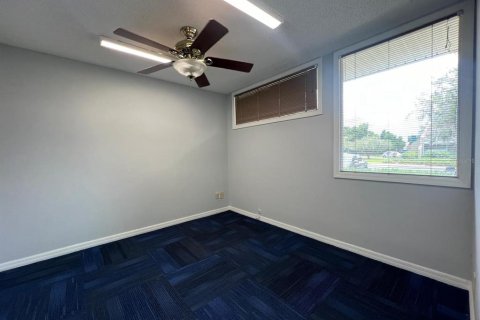 Propiedad comercial en alquiler en Ocala, Florida, 122.63 m2 № 1831316 - foto 15
