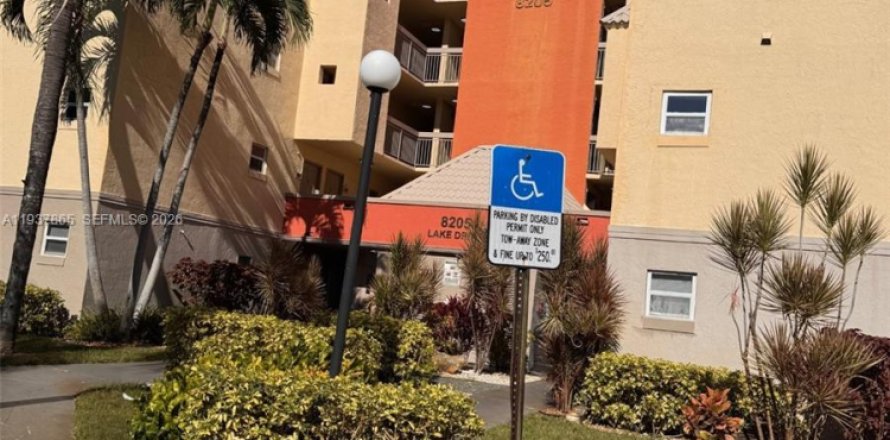 Condo à Doral, Floride, 1 chambre  № 1995624