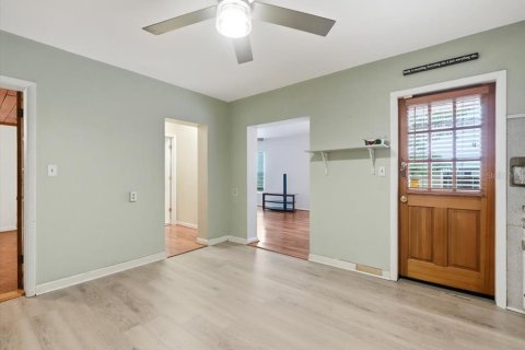 House in Saint Petersburg, Florida 2 bedrooms, 131.09 sq.m. № 2322905 - photo 14