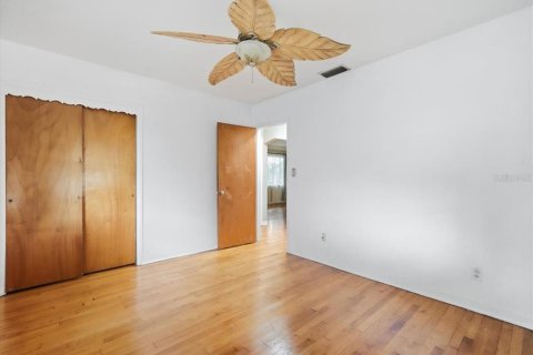 House in Saint Petersburg, Florida 2 bedrooms, 131.09 sq.m. № 2322905 - photo 22