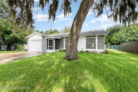 House in Titusville, Florida 2 bedrooms, 96.34 sq.m. № 1829948 - photo 6