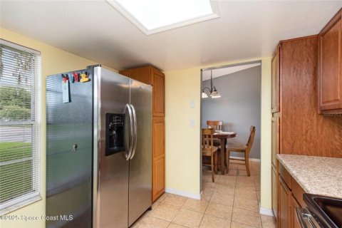 House in Titusville, Florida 2 bedrooms, 96.34 sq.m. № 1829948 - photo 14