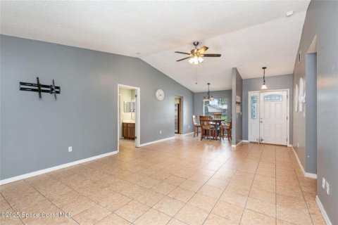 House in Titusville, Florida 2 bedrooms, 96.34 sq.m. № 1829948 - photo 7