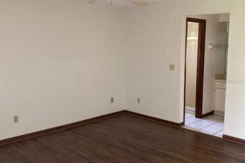 Appartement à louer à Longwood, Floride: 2 chambres, 110.37 m2 № 2426862 - photo 7