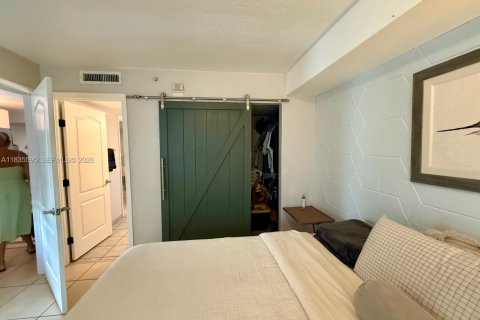 Купить кондоминиум в Майами, Флорида 1 спальня, 65.96м2, № 2054878 - фото 6