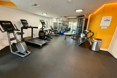 Купить кондоминиум в Майами, Флорида 1 спальня, 65.96м2, № 2054878 - фото 8