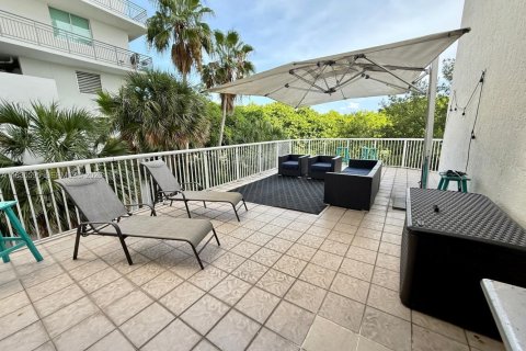 Кондоминиум с 1 спальней в Майами, Флорида № 2054878