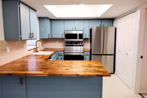 Condominio en alquiler en Sun City Center, Florida, 2 dormitorios, 152.55 m2 № 1910312 - foto 12