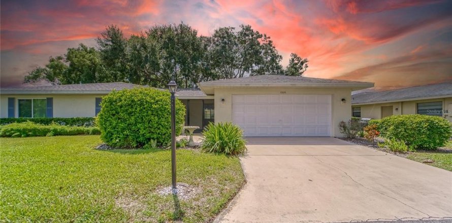 Condominio en Sun City Center, Florida, 2 dormitorios № 1910312