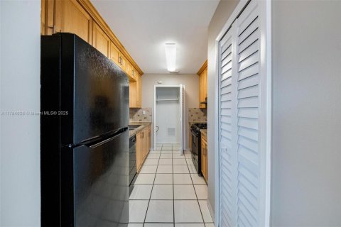 Casa en venta en Miami, Florida, 3 dormitorios, 115.66 m2 № 1665333 - foto 8