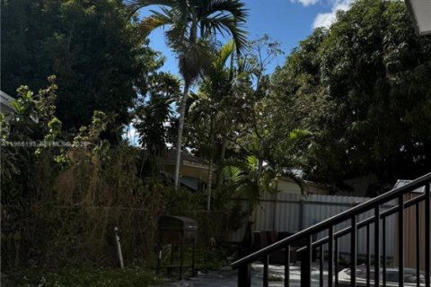 Apartamento en alquiler en Miami, Florida, 2 dormitorios, 92.9 m2 № 2027083 - foto 17