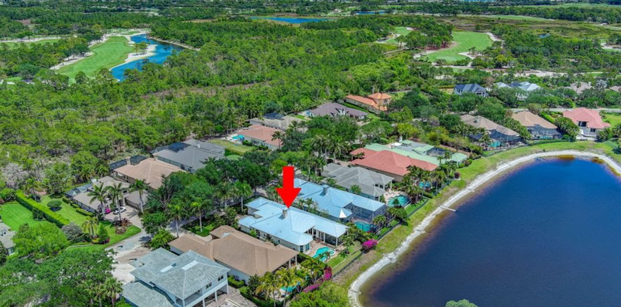 House in Hobe Sound, Florida 3 bedrooms, 342.07 sq.m. № 1142199