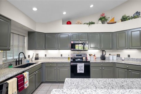 House in Lakeland, Florida 3 bedrooms, 163.32 sq.m. № 1903494 - photo 17