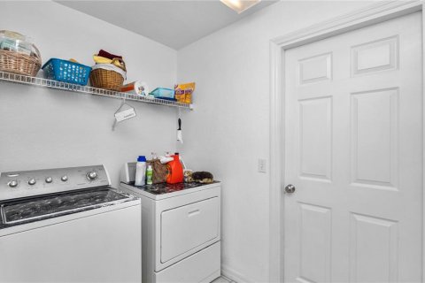 House in Lakeland, Florida 3 bedrooms, 163.32 sq.m. № 1903494 - photo 14