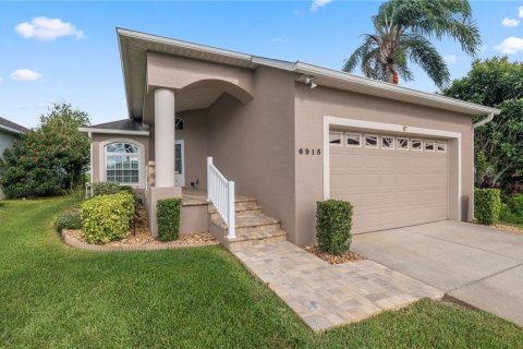 House in Lakeland, Florida 3 bedrooms, 163.32 sq.m. № 1903494 - photo 1