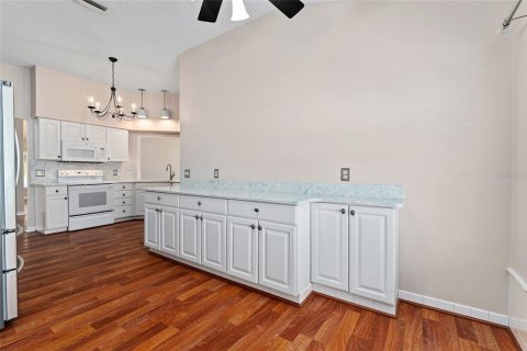 Casa en venta en The Villages, Florida, 3 dormitorios, 199.28 m2 № 1649327 - foto 12