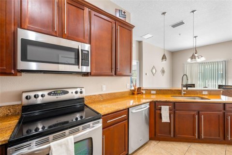 Condo in Orlando, Florida, 2 bedrooms № 2106061 - photo 3