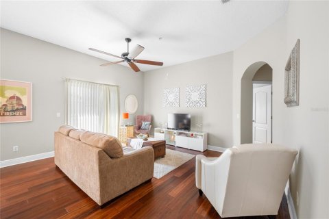 Condo in Orlando, Florida, 2 bedrooms № 2106061 - photo 14