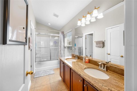 Condo in Orlando, Florida, 2 bedrooms № 2106061 - photo 16