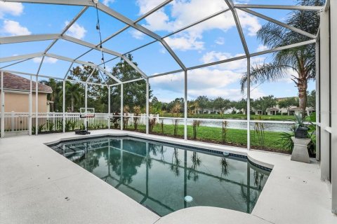 House in Lakewood Ranch, Florida 3 bedrooms, 205.22 sq.m. № 2403367 - photo 5