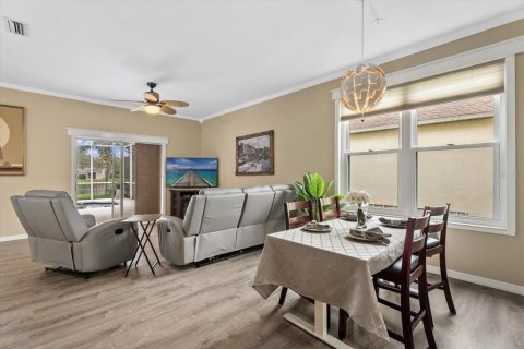 House in Lakewood Ranch, Florida 3 bedrooms, 205.22 sq.m. № 2403367 - photo 13