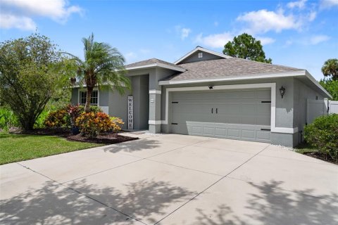 House in Palmetto, Florida 3 bedrooms, 153.01 sq.m. № 2351452