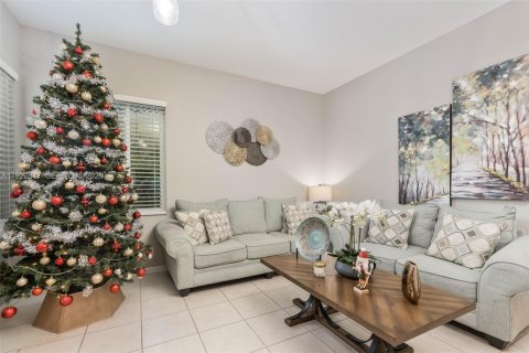 Casa en venta en Weston, Florida, 4 dormitorios, 172.71 m2 № 1983130 - foto 6