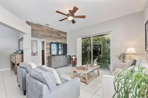 Casa en venta en Weston, Florida, 4 dormitorios, 172.71 m2 № 1983130 - foto 10