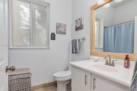 Casa en venta en Weston, Florida, 4 dormitorios, 172.71 m2 № 1983130 - foto 25