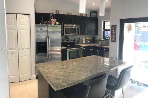 Купить виллу или дом в Майами, Флорида 3 спальни, 145.02м2, № 2056050 - фото 6