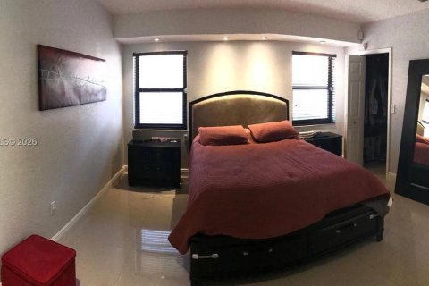 Купить виллу или дом в Майами, Флорида 3 спальни, 145.02м2, № 2056050 - фото 15