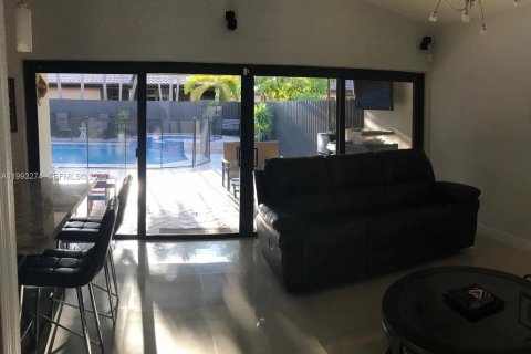 Купить виллу или дом в Майами, Флорида 3 спальни, 145.02м2, № 2056050 - фото 8