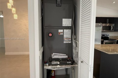 Купить виллу или дом в Майами, Флорида 3 спальни, 145.02м2, № 2056050 - фото 13