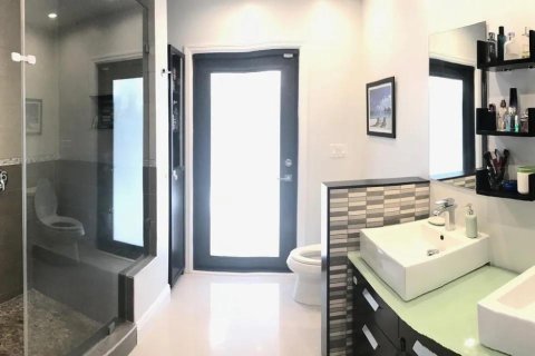 Купить виллу или дом в Майами, Флорида 3 спальни, 145.02м2, № 2056050 - фото 12