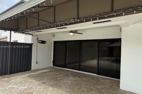 Купить виллу или дом в Майами, Флорида 3 спальни, 145.02м2, № 2056050 - фото 17