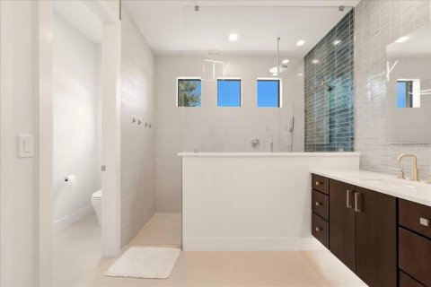 House in Sarasota, Florida 4 bedrooms, 317.26 sq.m. № 2386711 - photo 20