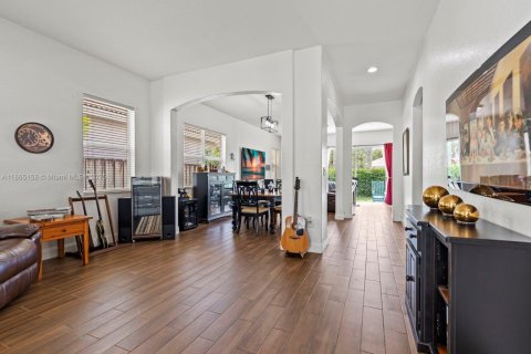 Casa en venta en Homestead, Florida, 3 dormitorios, 170.29 m2 № 1892871 - foto 7