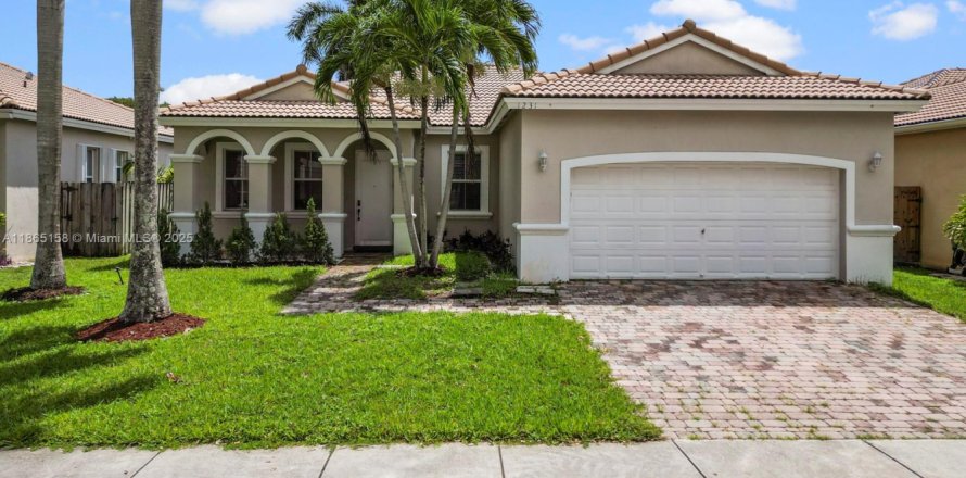 Casa en Homestead, Florida 3 dormitorios, 170.29 m2 № 1892871