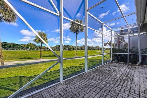 Townhouse in Boca Raton, Florida 4 bedrooms, 194.07 sq.m. № 1947288 - photo 17