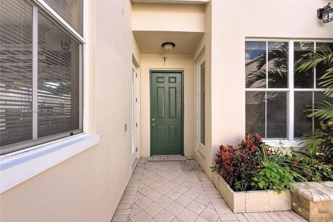 Townhouse in Boca Raton, Florida 4 bedrooms, 194.07 sq.m. № 1947288 - photo 4